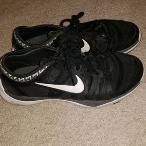 Womens nike flex supreme tr3 size 9.5